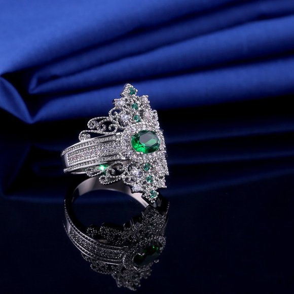 NEW 925 Silver Emerald Diamond Crown Luxury Ring - Picture 7 of 8